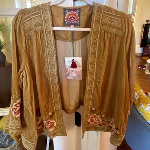 JOHNNY WAS LEITH VELVET BOLERO - SIZE SMALL - GOLDEN LIGHT BROWN - NWT